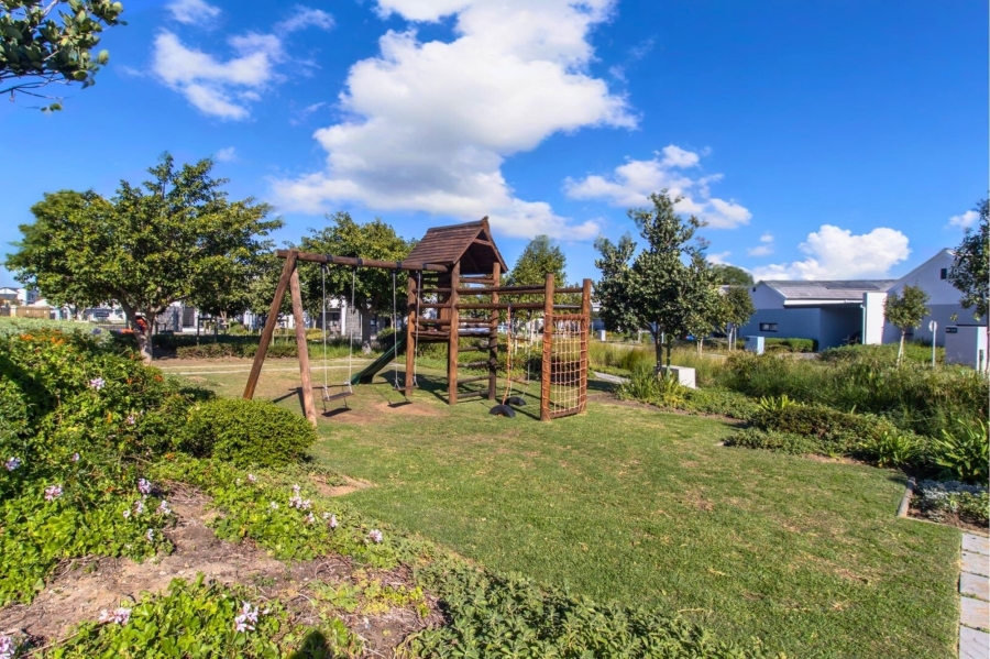 2 Bedroom Property for Sale in Burgundy Estate Western Cape